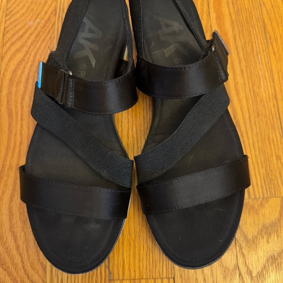 Anne Klein Nolita Sport Women’s Black Sandals Size 9 - Picture 8 of 10